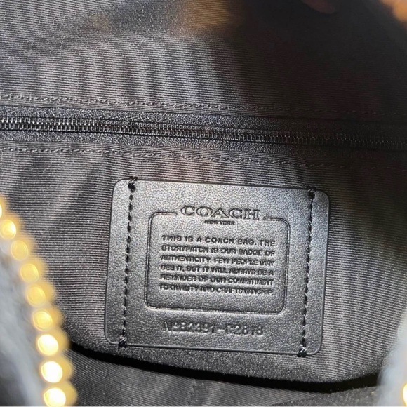 Sale🔥Authentic ⚠️ Coach Duffle 
handbag in black Pebbled leather - Picture 6 of 13